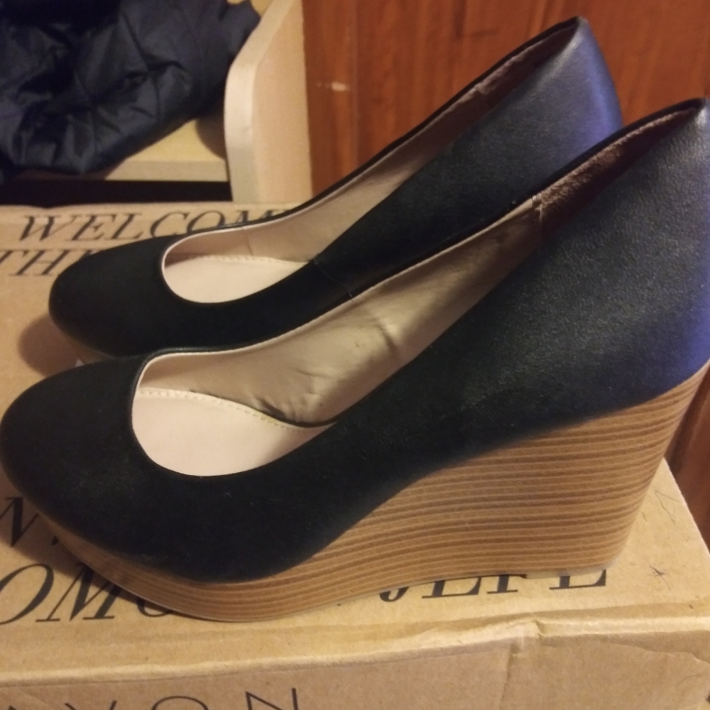 Women's platforms